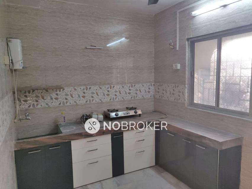 2 BHK Flat In Shreeji Shreeji Chs For Sale  In Kandivali West