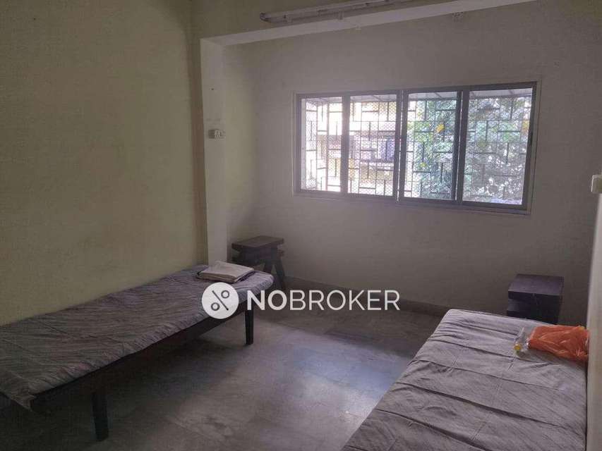 2 BHK Flat In Shreeji Shreeji Chs For Sale  In Kandivali West