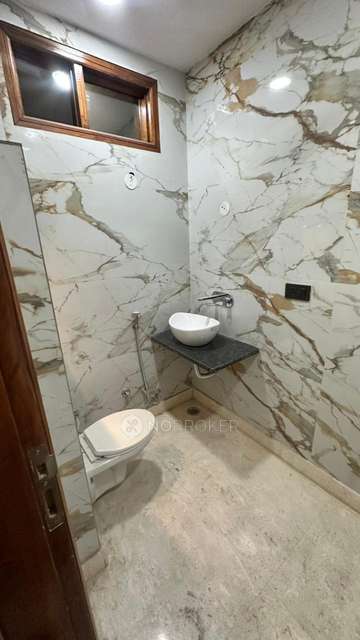 3 BHK Flat In Sb For Sale  In Sector 7