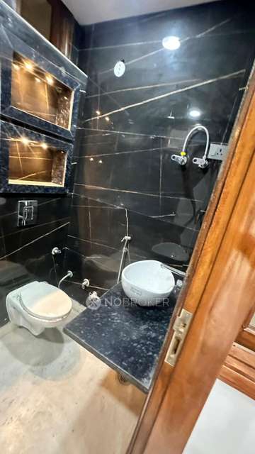 3 BHK Flat In Sb For Sale  In Sector 7