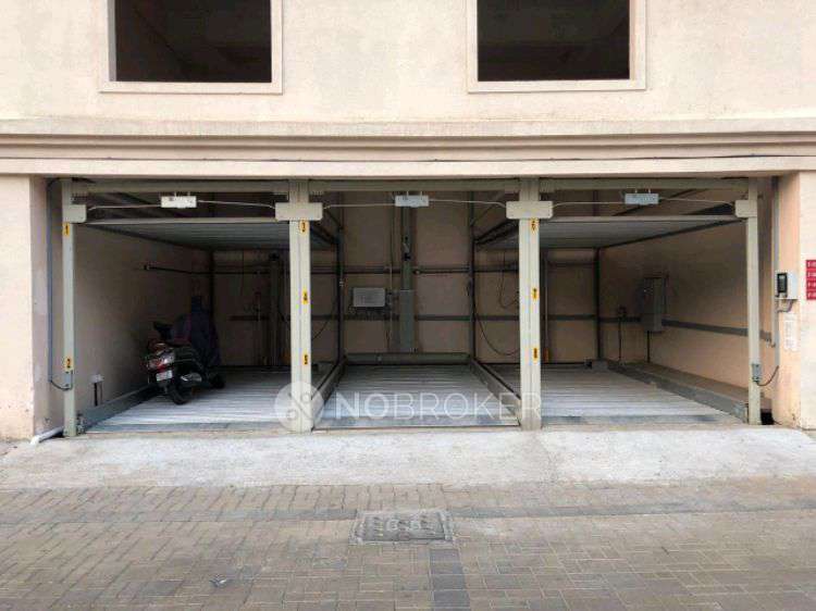 Shared Room for Male In 2 BHK  In Puraniks Aldea Annexo In Baner