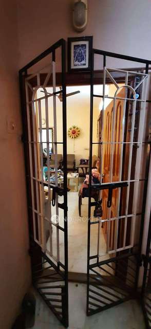 2 BHK Flat In Sriram Flats, Chennai For Sale  In Anna Nagar