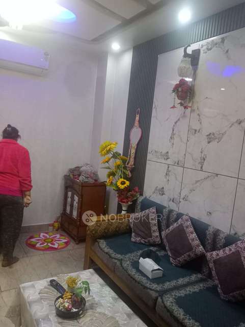 2 BHK Flat In Apartment For Sale  In Uttam Nagar