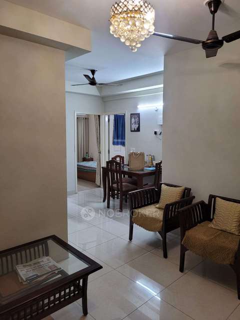 2 BHK Flat In Express Zenith for Rent  In Sector 77 Rd