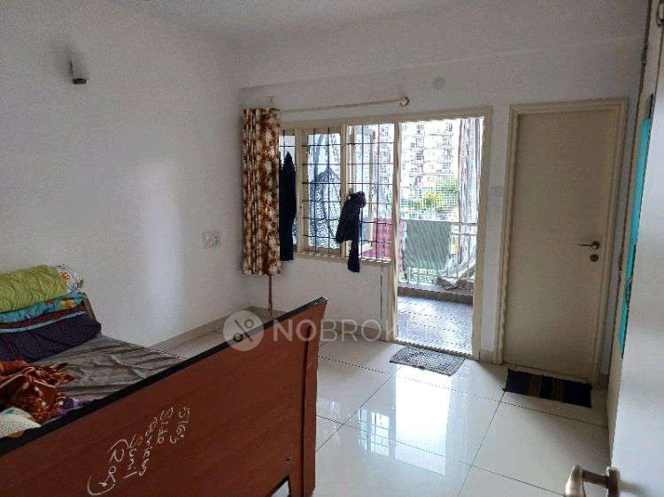 2 BHK Flat In Vars Parkwood For Sale  In Bellandur