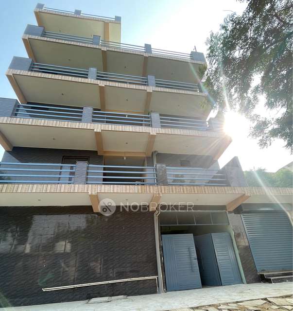 2 BHK Flat In Kashika for Rent  In Sector 81a