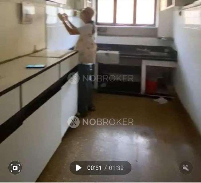 1 BHK Flat In Bank Of Baroda Employee Chsl For Sale  In Vile Parle East