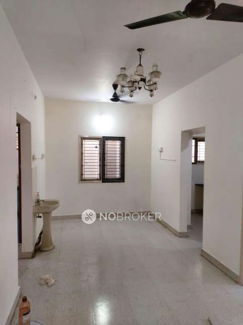 2 BHK Flat In S1,c Block,2nd Floor,mahalakshmi Flats,nathamuni Street,ambathur Oragadam For Sale  In Nathamuni Street