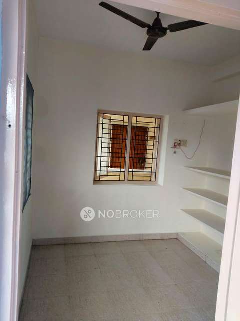 2 BHK Flat In S1,c Block,2nd Floor,mahalakshmi Flats,nathamuni Street,ambathur Oragadam For Sale  In Nathamuni Street