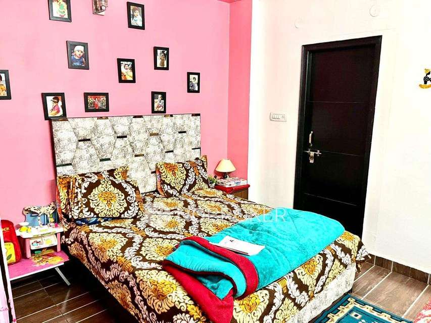 2 BHK Flat In Ompee Space For Sale  In Sector 110