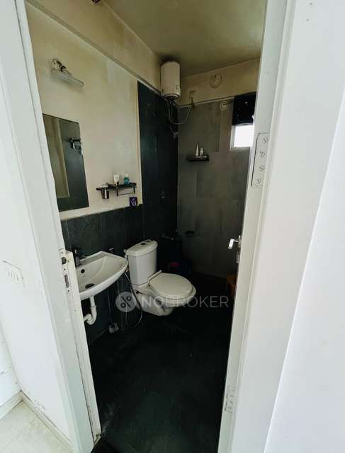 Single Room for Male In 3 BHK  In Hinjawadi