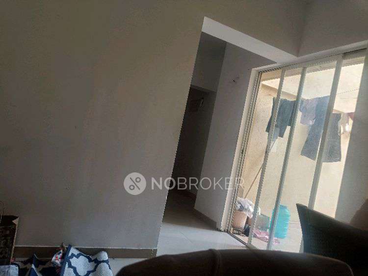 Single Room for Female In 2 BHK  In Neo City In Bakori Road, H2r4+25j, Gadevasti Rd, Near Jspm College, Pune, Maharashtra 412207, India