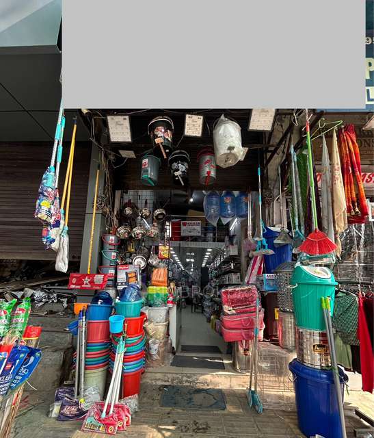 Shop in Dhakka Village, Mukherjee Nagar, Delhi for sale 