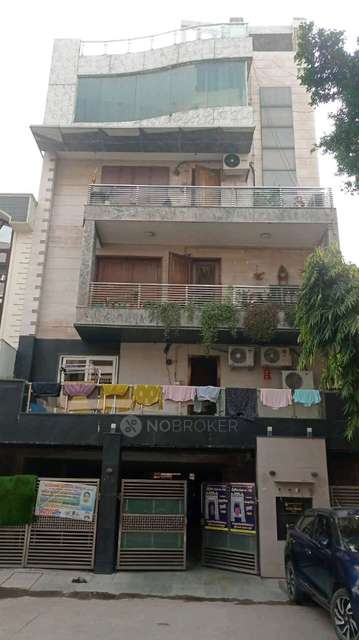4 BHK Flat In Standalone Building  For Sale  In Sainik Vihar