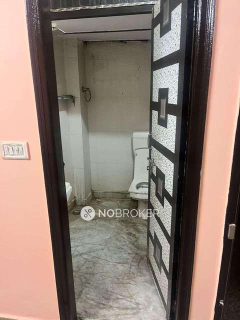 2 BHK Flat In Om Vihar,  For Sale  In  Uttam Nagar