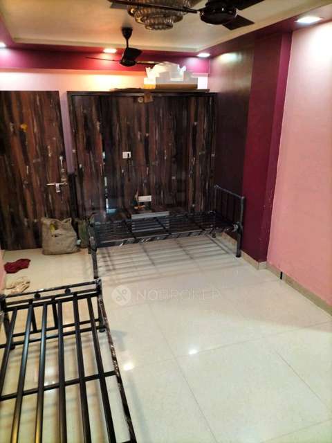 PG for Girls in Nitin Company Junction