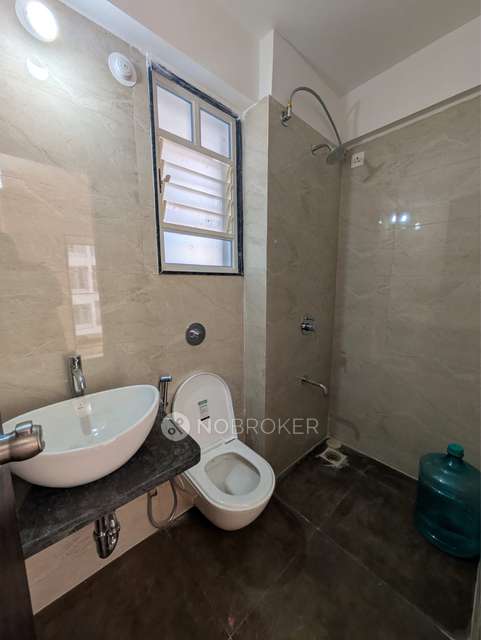 2 BHK Flat In Basil Mondale for Rent  In Mundhwa