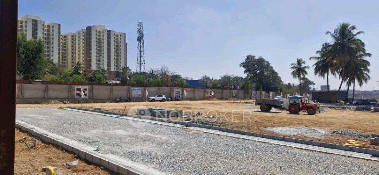 Plot For Sale  In Erayaa In Mysore Road