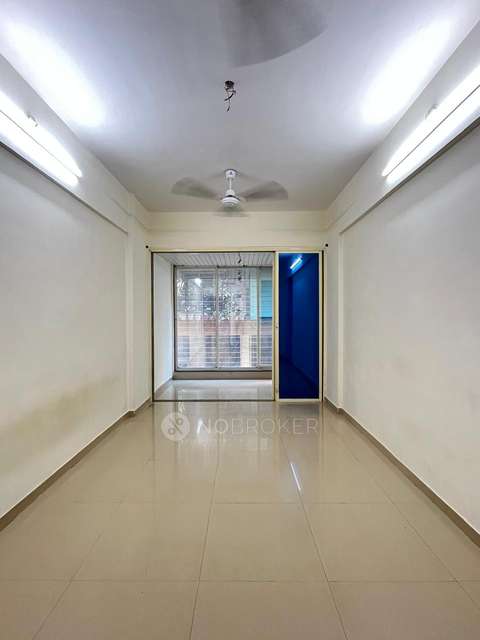 1 BHK Flat In Silver Arch Tower, Silver Arch Tower for Rent  In Sector 23