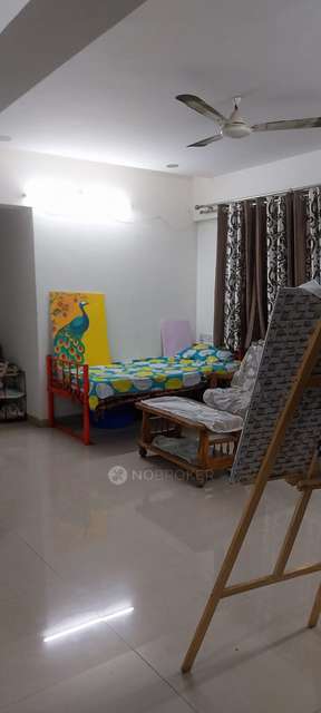 Single Room for Female In 3 BHK  In Greenland Society, Pimpri-chinchwad In Pimpri-chinchwad