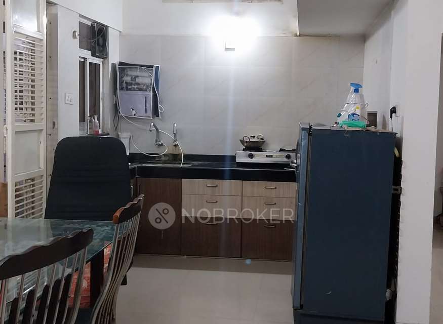 Single Room for Female In 3 BHK  In Greenland Society, Pimpri-chinchwad In Pimpri-chinchwad