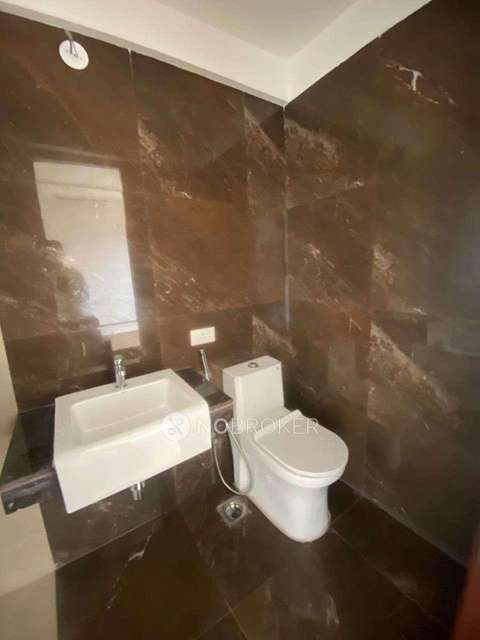 1 BHK Flat In One Indiabulls Thane For Sale  In Thane West