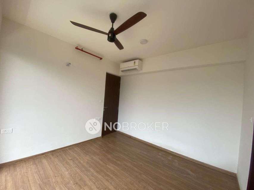 1 BHK Flat In One Indiabulls Thane For Sale  In Thane West