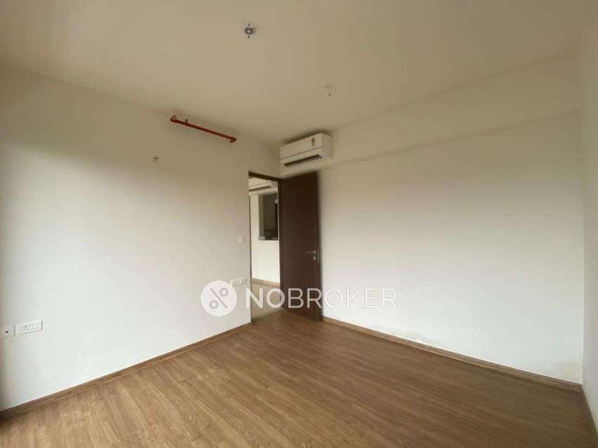 1 BHK Flat In One Indiabulls Thane For Sale  In Thane West