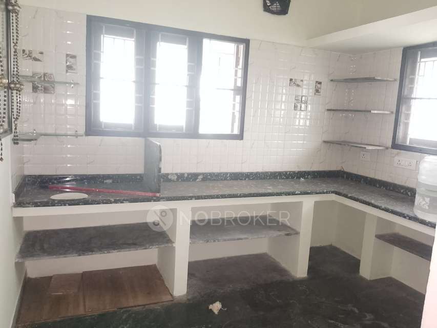 2 BHK House for Rent  In Nadukuthagai