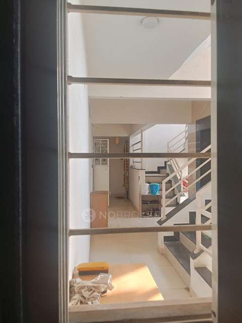 2 BHK Flat In Indira Priyadarshini, Kothrud For Sale  In Kothrud