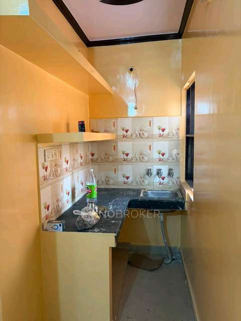 1 RK House for Rent  In West Vinod Nagar, New Delhi