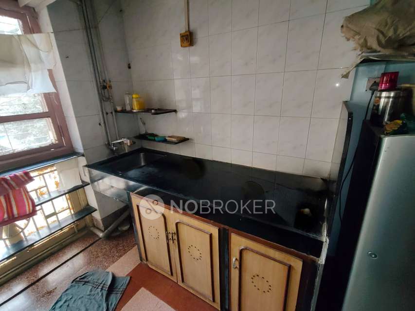 1 RK Flat In Anant Niwash Apartment, Mandvi For Sale  In Masjid Bandar