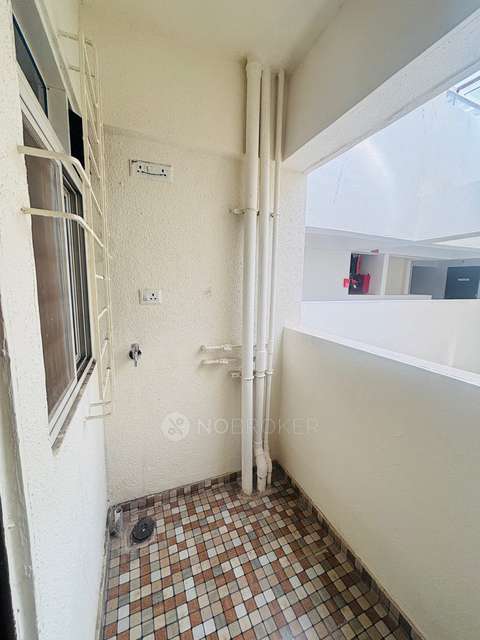 2 BHK Flat In Majestique Manhattan for Rent  In Majestique Manhattan Phase 2