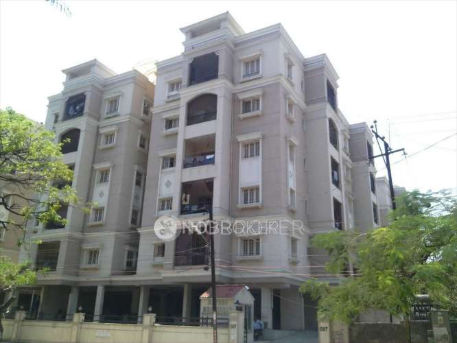 Shared Room for Male In 2 BHK  In Nafees Residency  In Begumpet