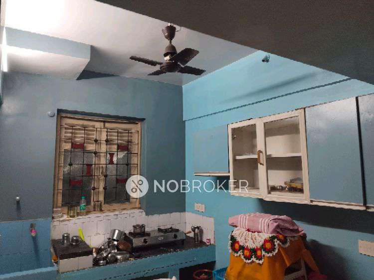 1 BHK Flat In Varsha Milan Chs For Sale  In Andheri East
