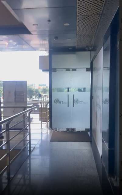 Shop in Embark Plaza, Greater_noida for sale 