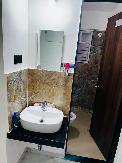 Single Room for  In 3 BHK  In Krishna Amarillo In Hinjewadi