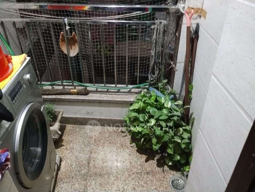 3 BHK Flat For Sale  In Shastri Nagar