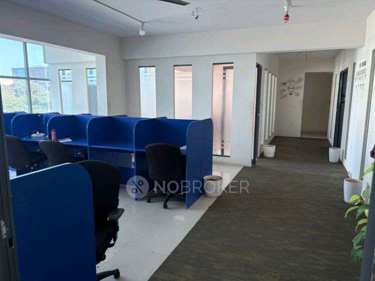 Office Space in Kempegowda Arch Bus Stop, Bangalore for Rent 