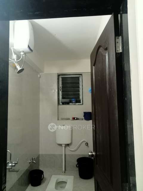 Shared Room for Male In 3 BHK  In Swami Residency In Lohegaon