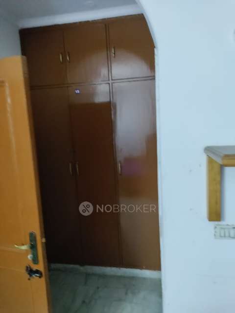 PG for Girls in 394, Sector 21 Rd