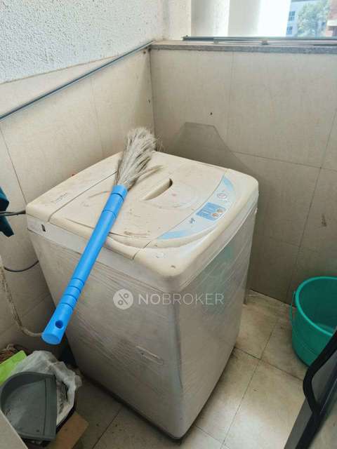 Shared Room for Male In 2 BHK  In Rohan Prathama In Hinjewadi