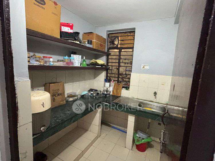 1 BHK Flat In Sunshine Apartment Secror 122 Noida for Rent  In Br Public Inter College