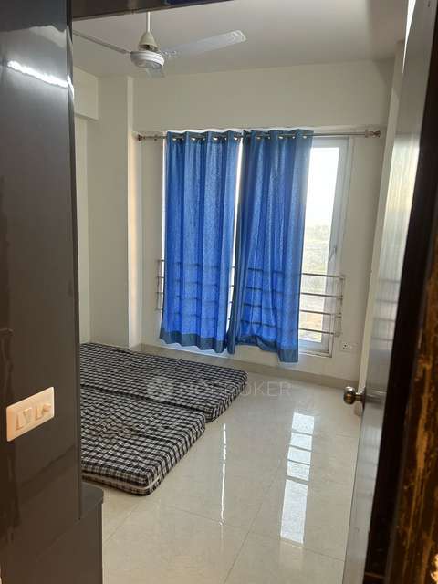 3 BHK Flat In Signature The Serenas for Rent  In Sector 36