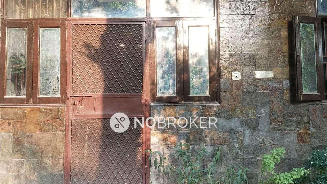 2 BHK Flat In Lig Flats For Sale  In Vikaspuri