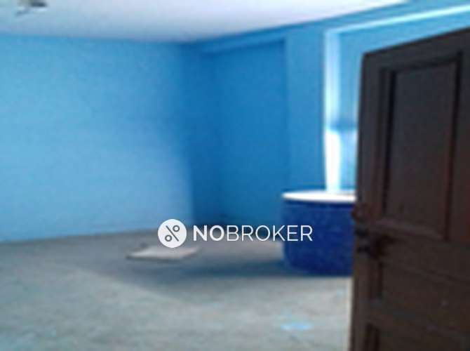 Godown/Warehouse in Shakurpur, Delhi for Rent 