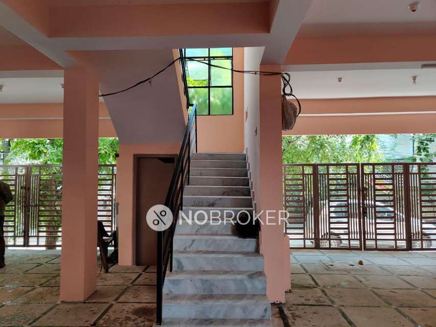 1 BHK Flat In Sh Residency For Sale  In Manikonda Jagir