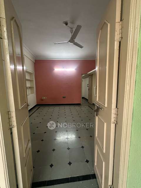 1 BHK Flat In Laxmi Niwas for Rent  In Begumpet