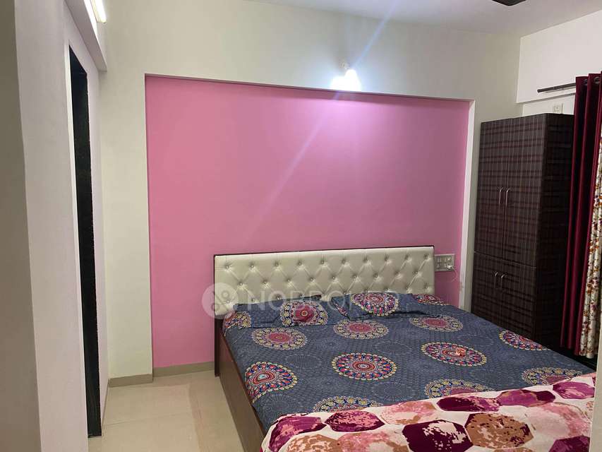 2 BHK Flat In Swapnalok Apartment, Wakad, Pune for Rent  In ????