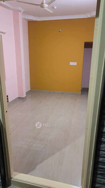 2 BHK House for Rent  In S V Beauty Parlour